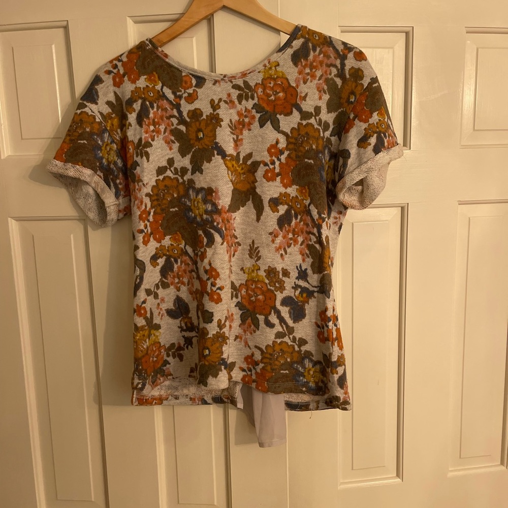 Floral Top with buttons all down the back